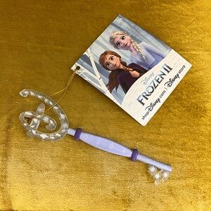 Disney Store Key Collectible Series - Frozen 2 Frozen II